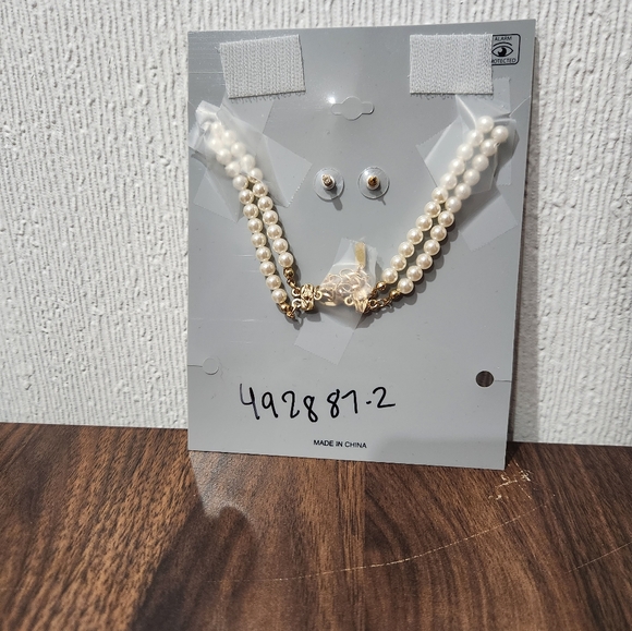 nOir Jewelry Pearl and Rhinestone Set - Picture 3 of 3